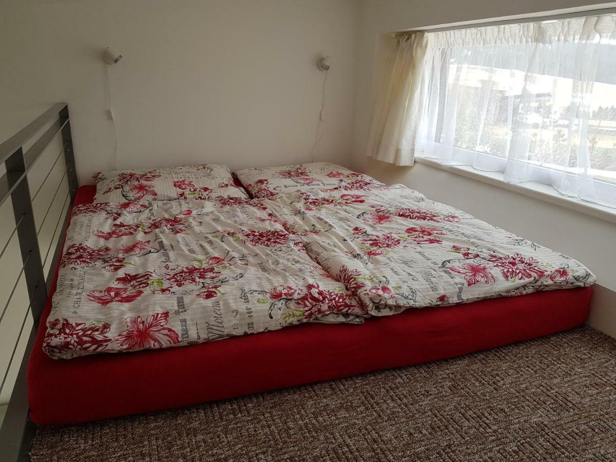 Loucna Pod Klinovcem 124/1 Apartment Екстериор снимка